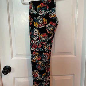 LuLaRose Rose Leggings - Tall and Curvy
